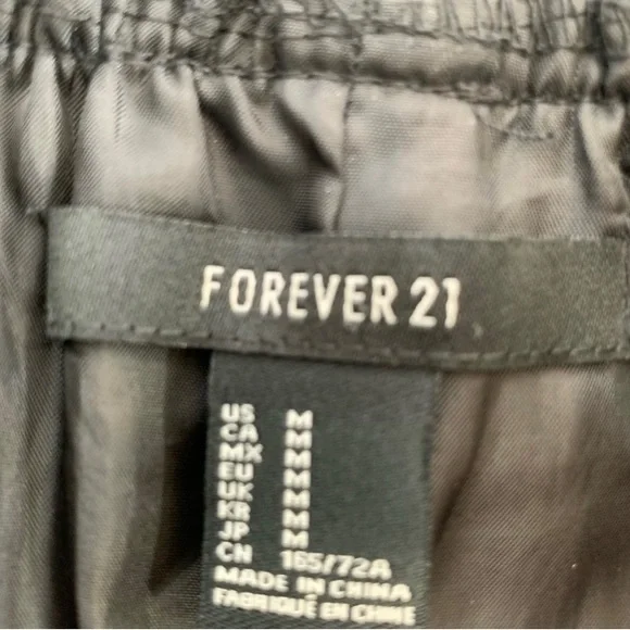 Forever 21 Black Faux Leather Skirt Sz M - Picture 6 of 7